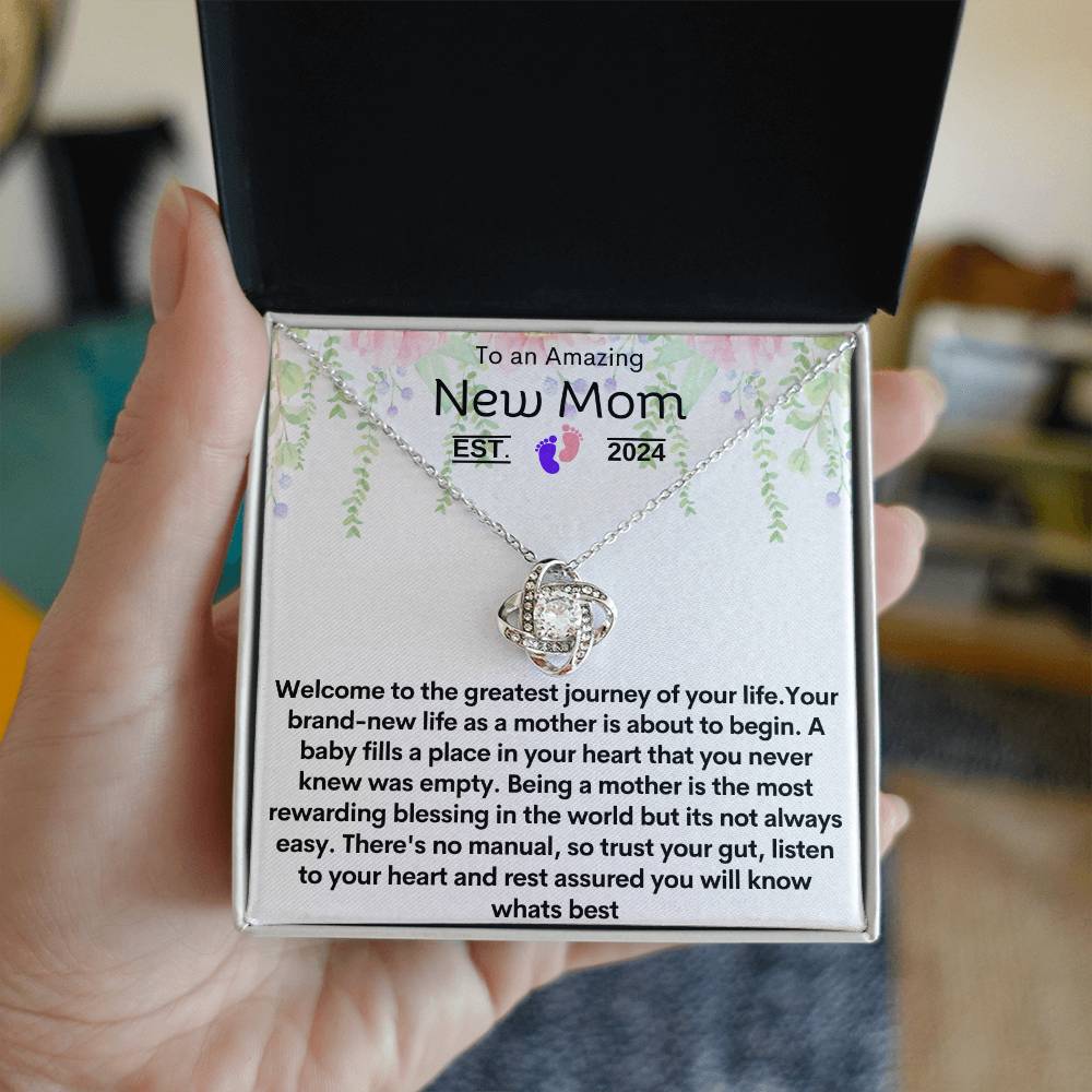 New Mom | Love Knot Necklace